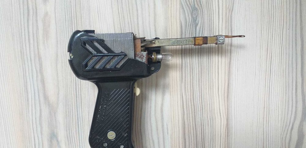 Pistol de lipit romanesc radio progres