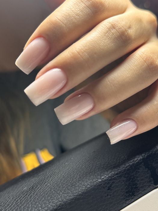 Аккуратный маникюр 4500тг