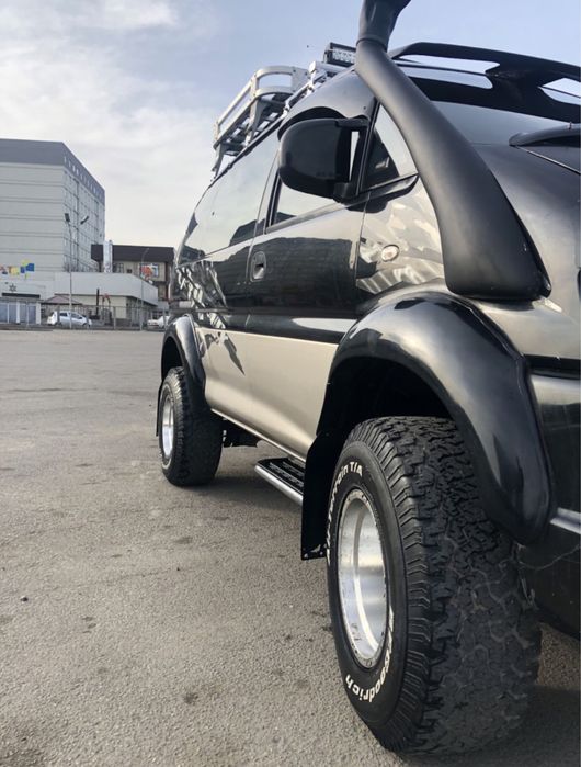 Митсубиси делика фендера