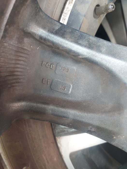 Шины с дисками разноширокие