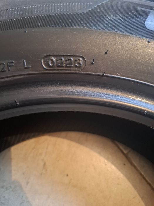 2 Летни гуми Лауфен 195/65/15 ДОТ23 7мм