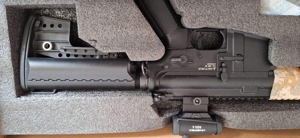Пълен комплект еърсофт Arcturus AR15 с Umarex RDS 6 airsoft реплика