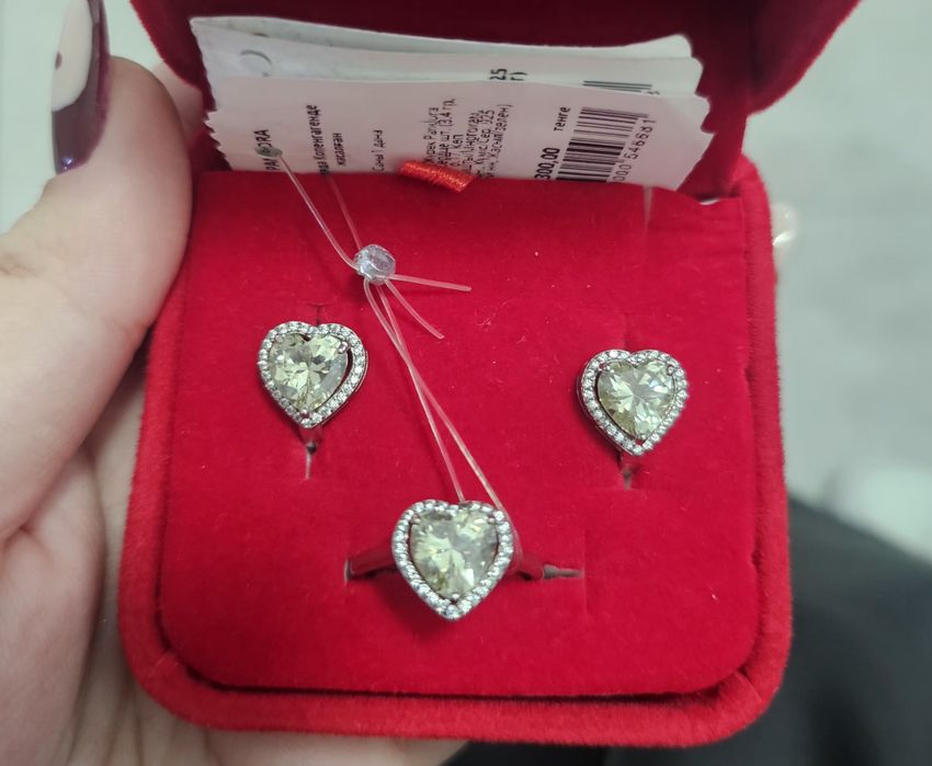 Кольцо и серьги из серебра 925°