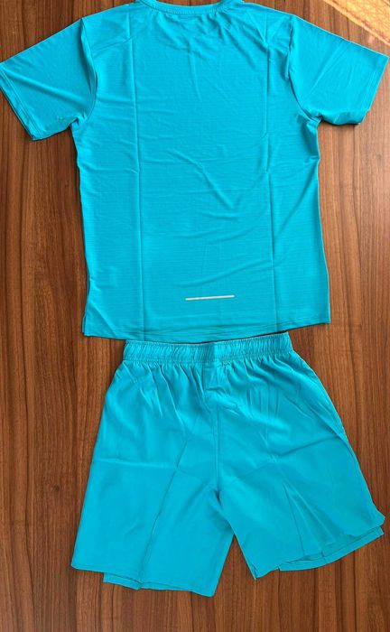 Set tricou si pantaloni scurti Nike Miler