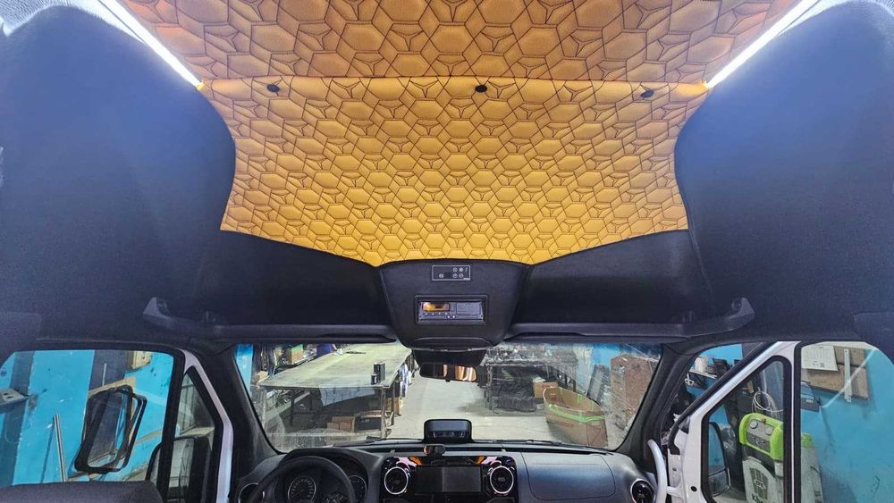 Vand microbuz MERCEDES-BENZ SPRINTER cu 21 locuri