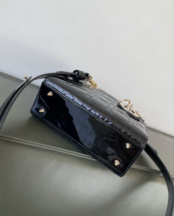 Dior lady mini patent leather чанта