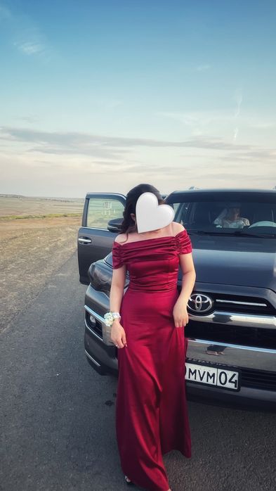 вечерний платья бордовый