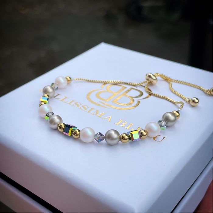 Дамска Гривна от Перли и Кристали Сваровски/Swarovski