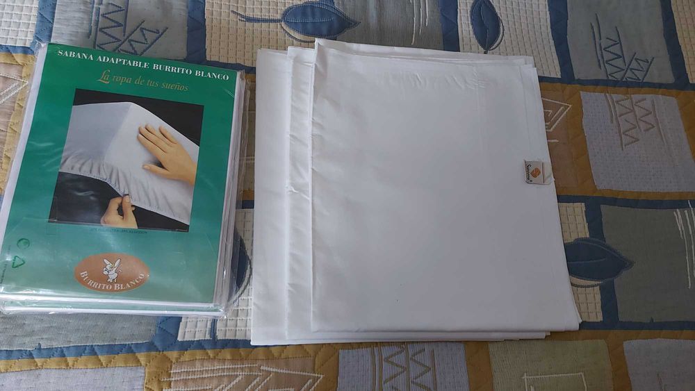 3 бр. комплекта бели чаршафи 90 см – долен с ластик + горен, нови + 13 кърпи