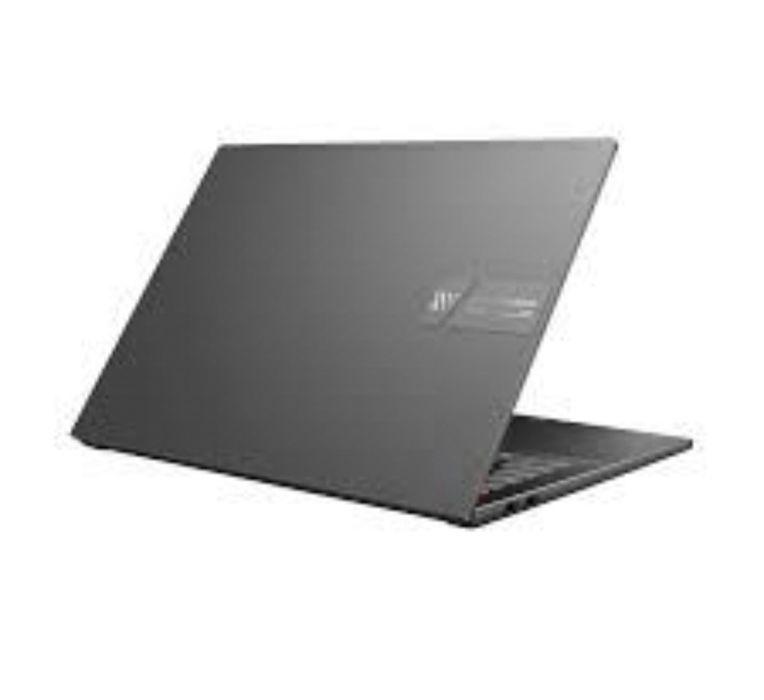 Asus ultrabook eng songi madel ihcham ishda va metalic korpus 
Un