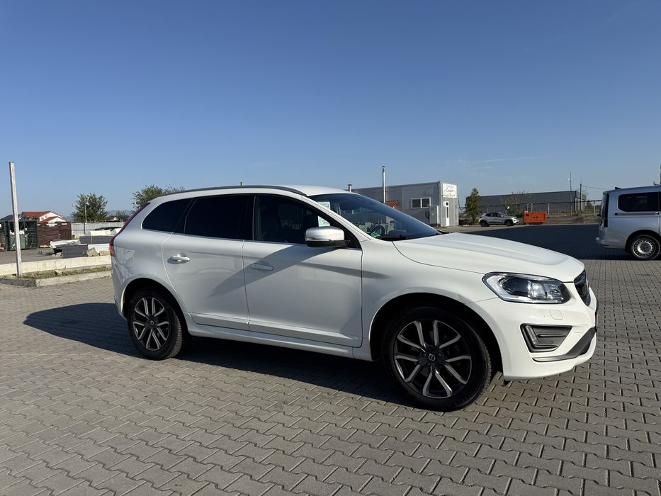Volvo XC 60 R-design 4x4 automat 215cp Distronic Blis