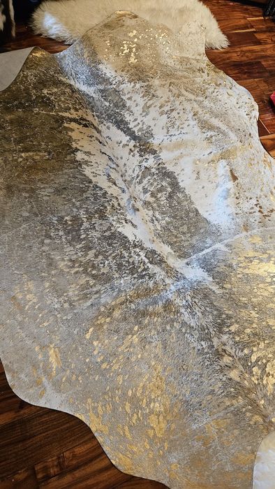 Кожи/килими/пердета