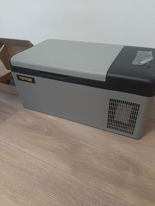 Хладилник 12/24v