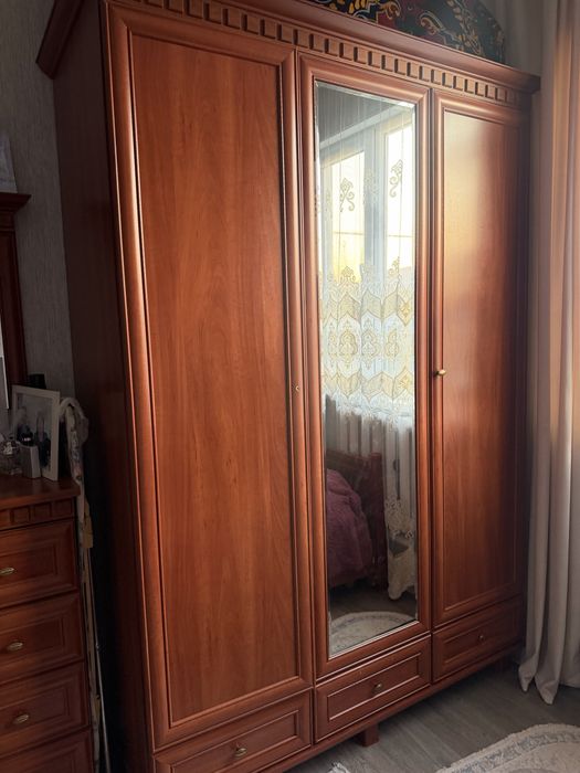 Спальный гарнитур