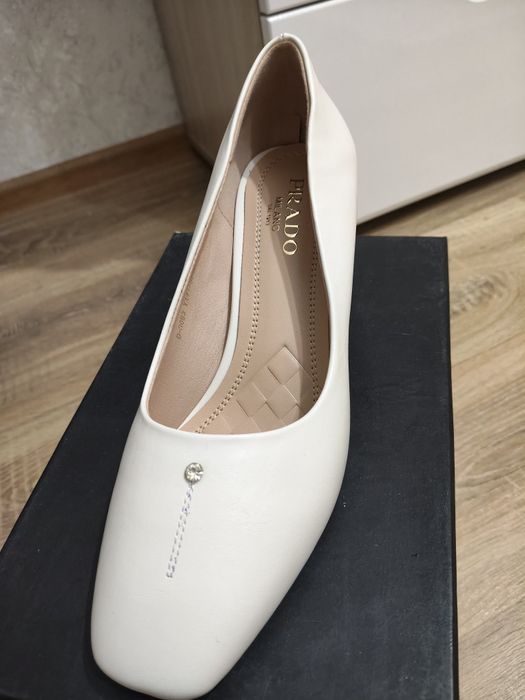 Продам туфли новые