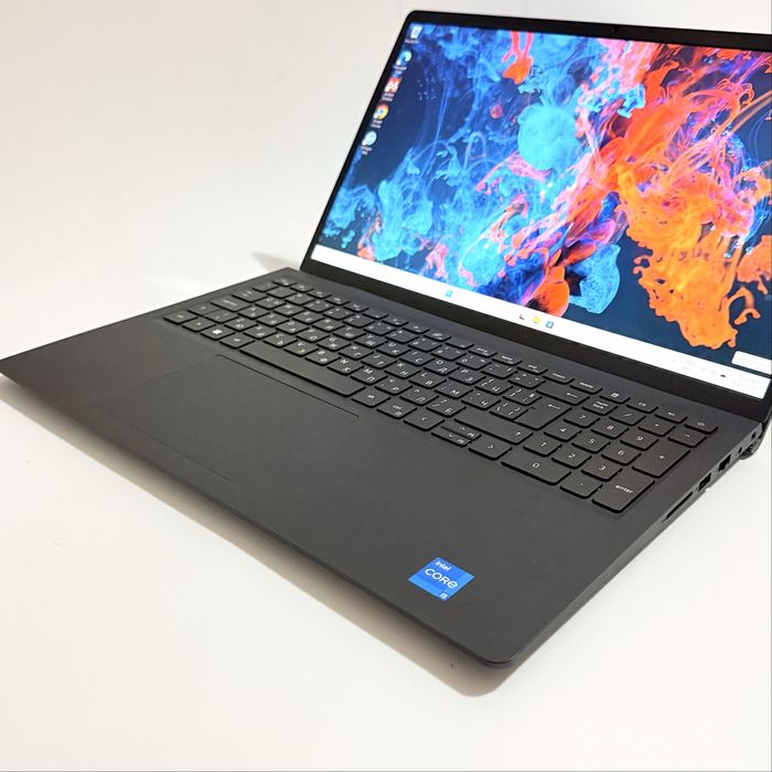DELL Vostro 3530/15,6” IPS 120Hz/i5-1334U/16GB/512GB/Iris Xe