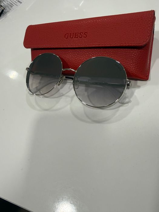 Слънчеви очила Guess