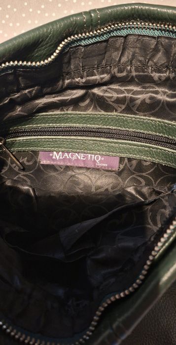Poseta Magnetiq Leather