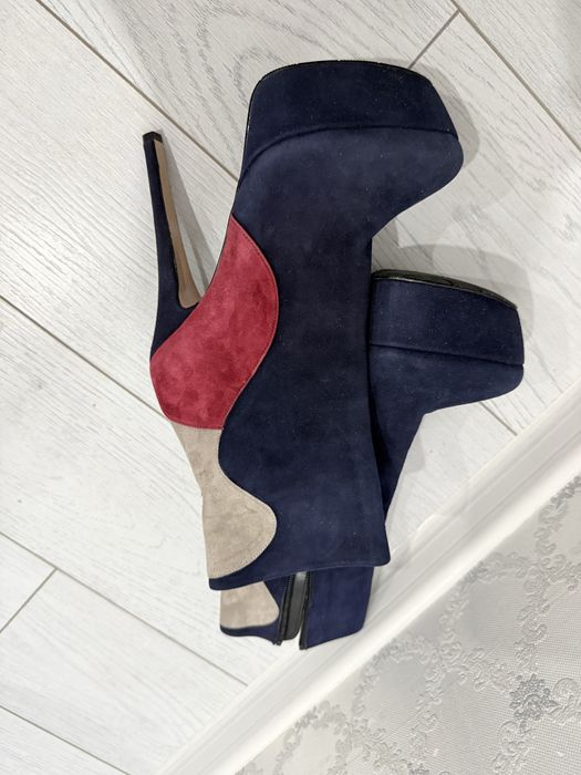 Продается обувь новая