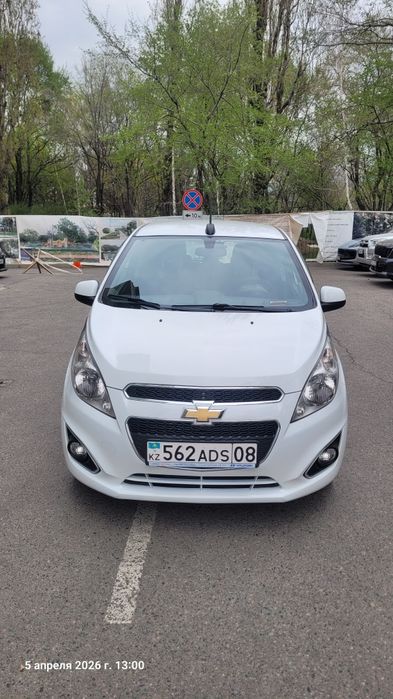 Машина Шевроле Спарк