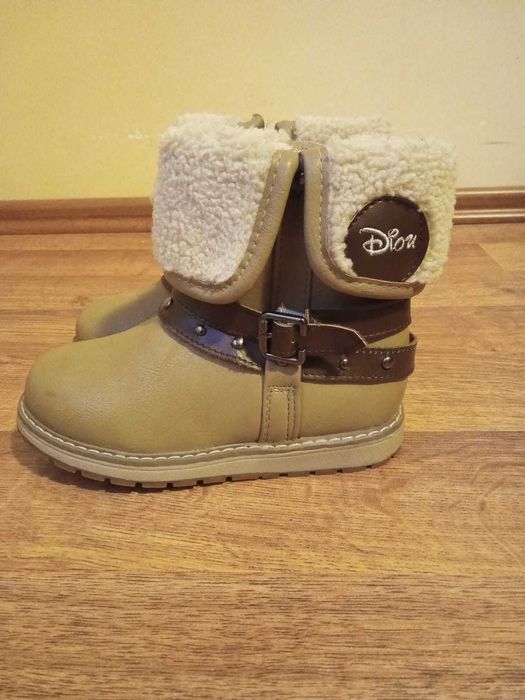 Ghete,cizme fetita nr 28 noi,superbe