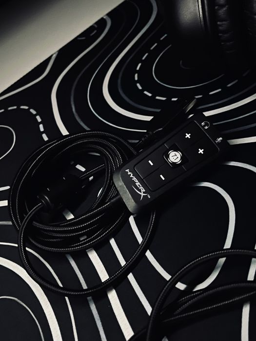 Наушник HyperX Красный