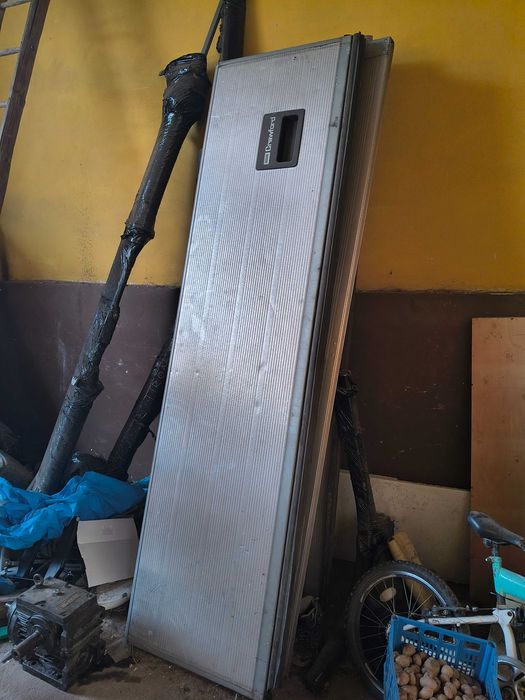 Poarta basculanta garaj adusa din Suedia