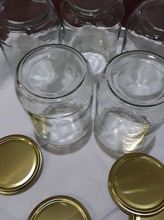 Банка имеется огромное количество