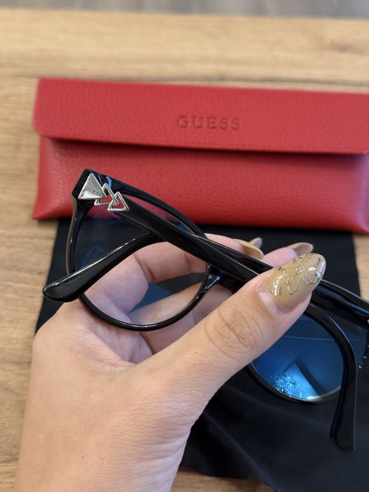 Рамки за очила Guess