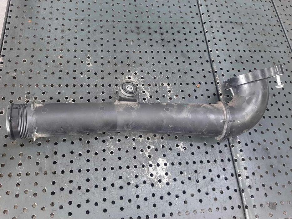 tubulatura  intercooler dgt 1.6 tdi vw tiguan golf 7  audi a3 8v seat  leon skoda octavia 3  04l145770h