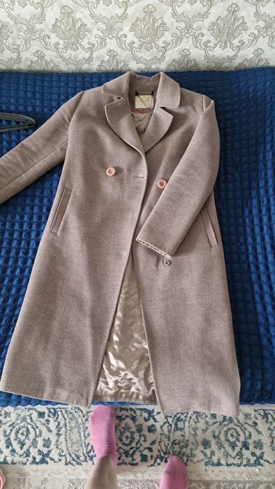 Весеннее пальто, хорошего качества