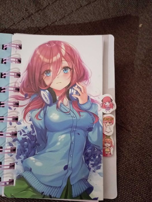 Блокнот с девочками