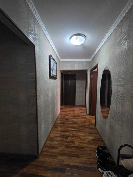 Продаётся 4х комн квартира на 3 этаже Ор-р Пиридастгир