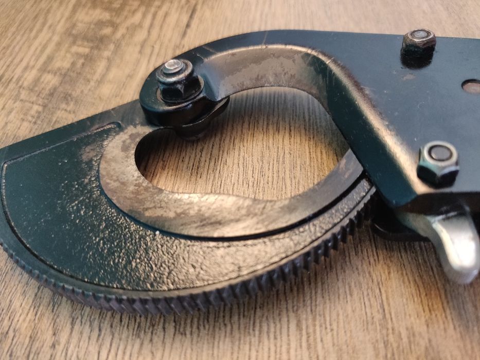 Clește tăiat cabluri Knipex 97 36 250 VDE 1000V – stare excelentă