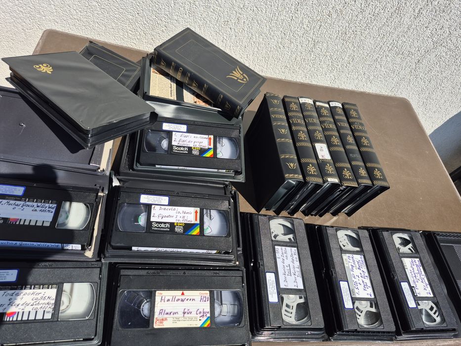 Vând  Lot 35 casete video originale Scotch de la 180-240 minute colectie de filme diferite