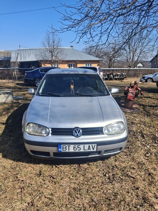 Vand golf 4 , an 2002 pret usor negociabil