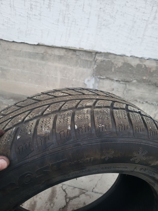 Шины зимние.продам