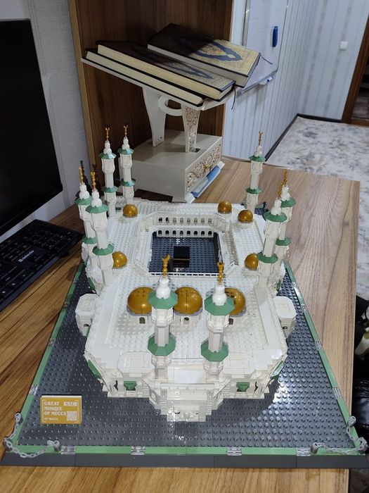MAKKA LEGO sotaman