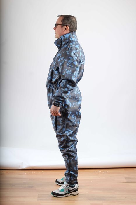 Salopeta Paintball,material profesional camuflaj armata la comandă