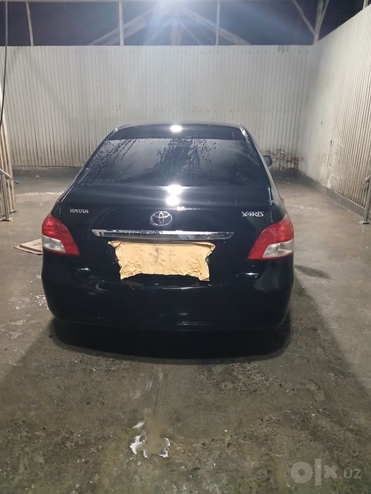 Tayota yaris xolati yaxshi