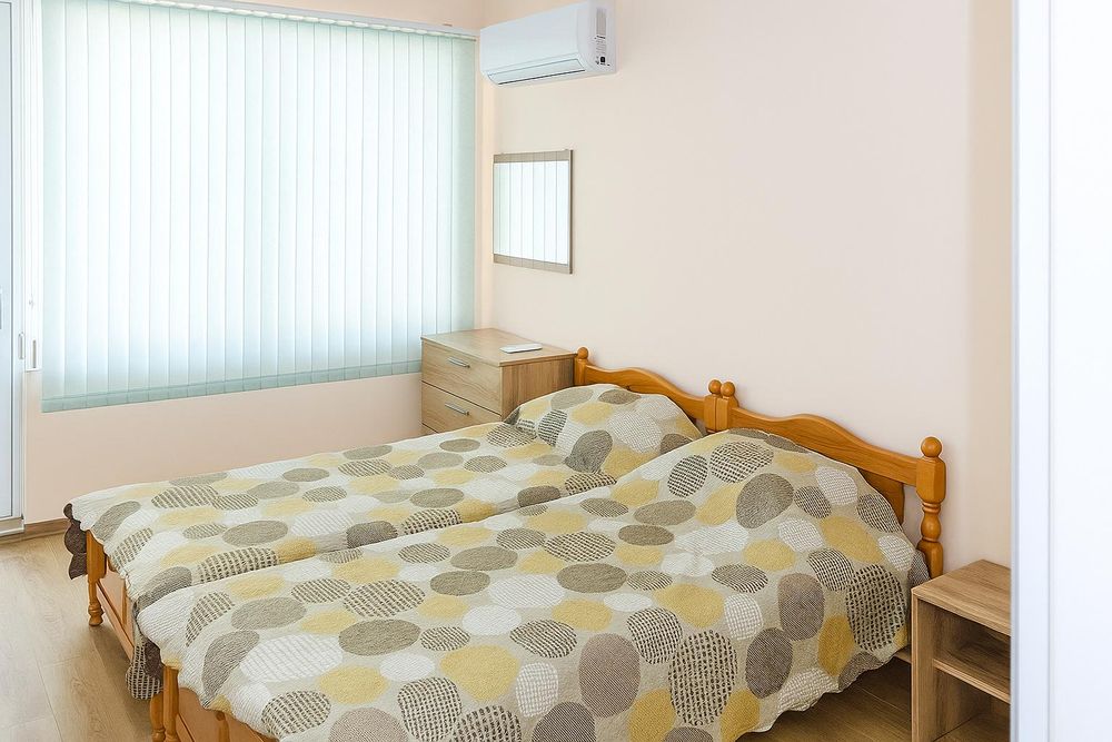 Дава се под наем Двустаен апартамент в Пловдив, Южен - 65 кв.м за 380 € - Снимка #2