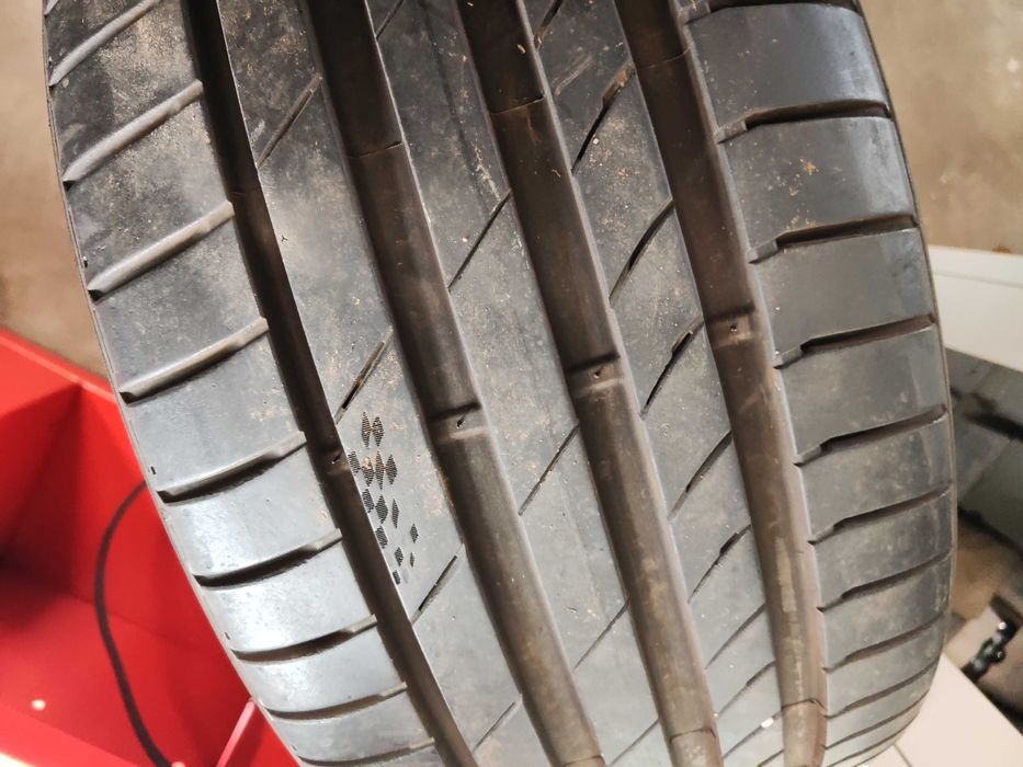 2бр.летни гуми 245/30/20 Kumho