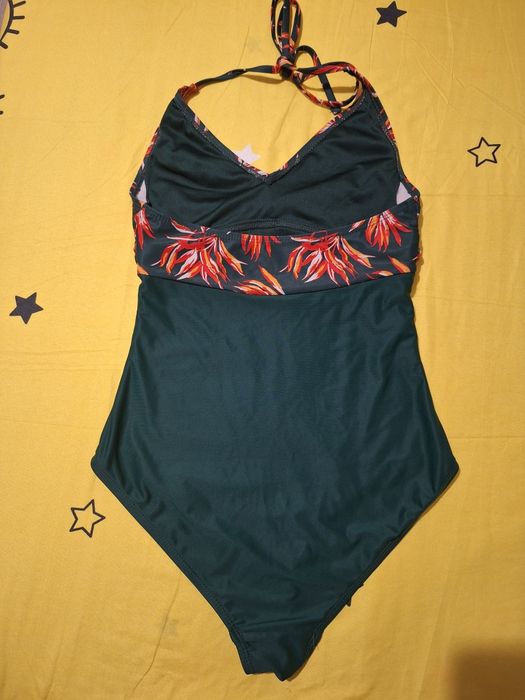 Costum de baie, mărimea S