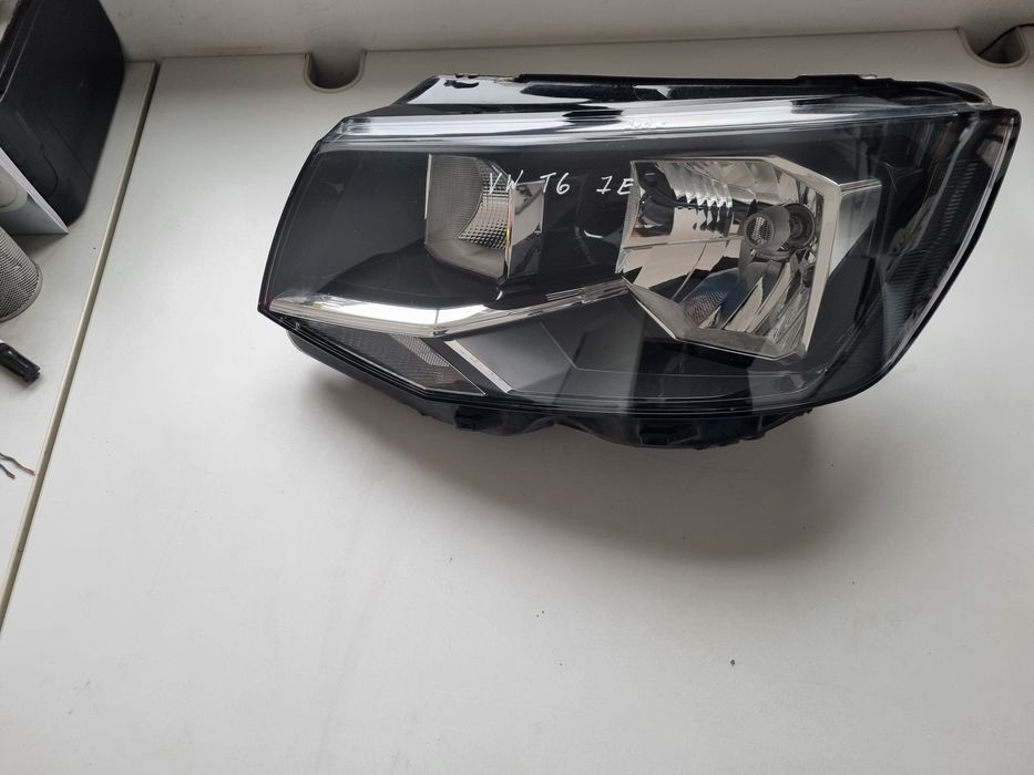 Far dreapta VW T6