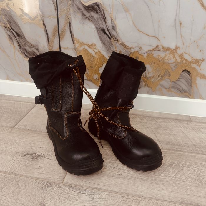 Продаю сапоги рабочие