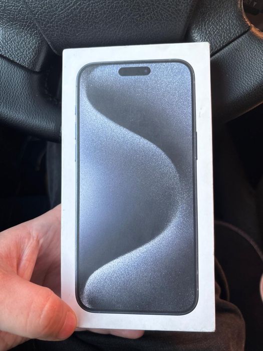 Продам iphone 15 pro max идеал