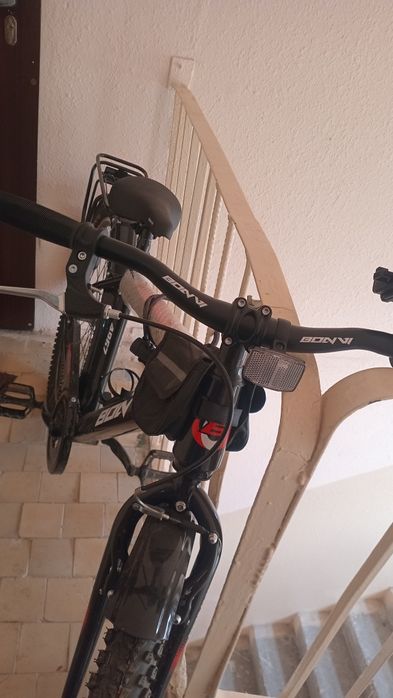 Velosiped yangi sotib olingan minilmagan