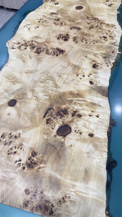 Дърво и епоксидна смола