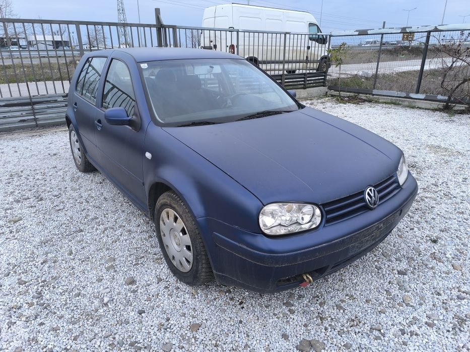 VW Golf 4 1.4 75к.с. НА ЧАСТИ