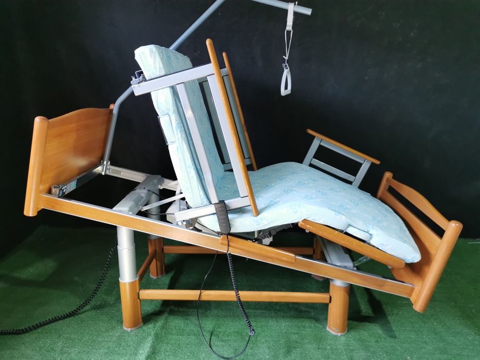 Електрическо болнично легло